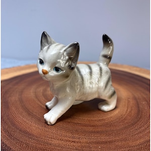 Vintage Porcelain Cat Figurine 3.5&quot; Striped Details Hand-Painted Mid Century Collectible 1950s