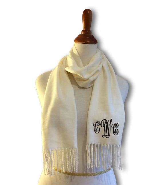 Scarf in cashmere with a monogram motif –