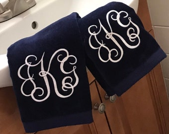 Velours handdoek met monogram
