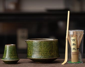 Set di ciotole da matcha in ceramica Bamboo Rhyme cotte in forno, realizzate a mano, con beccuccio, frusta in bambù e supporto per chasen. Set di ciotole da matcha, regalo per gli amanti del matcha.