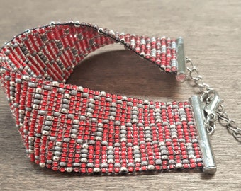 Seed Bead Bracelet Coral Red, Gray and Silver Design