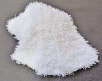 Handknit Scarf - Pure White fur