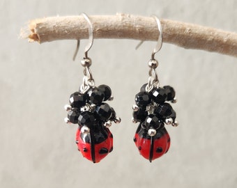 Black Spinel Ladybug Bead Cluster Dangle Earrings