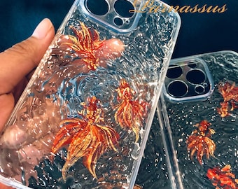 Funda para teléfono de resina con diseño de pez koi dorado, hecha a mano, con ondas de agua en 3D de ensueño y símbolo de la suerte, compatible con todos los modelos.