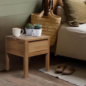 Square Shape Bedside Storage, Low Nightstand with Drawer, Minimalist Bedside Table for Bedroom Interior, Storage End Table, Oak Nightstand