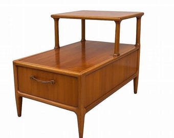 Henredon Two Tier End Table with One Drawer