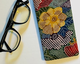 Eyeglass/Sunglass Sleeve(holder) - Kimono silk