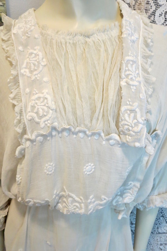 1900s Edwardian Two Piece Dress Embroidery & Lace 