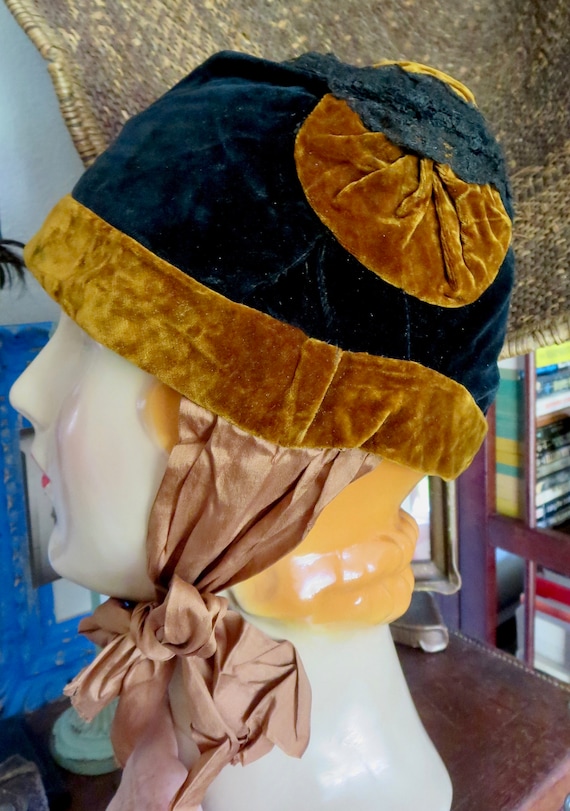 1910s-20s Edwardian Child's Velvet Cloche Cap Orig