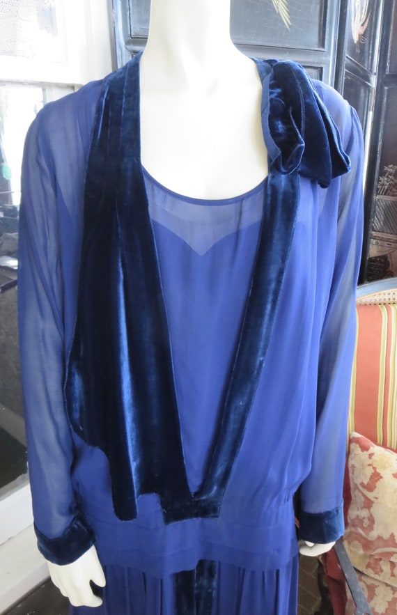 1920s Midnight Blue Silk & Velvet Flapper Day Dres