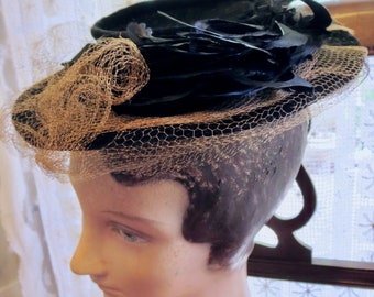 1940s Black Velvet Tilt 'Doll' Hat With Feathers & Netting Mabel Fisher Los Angeles