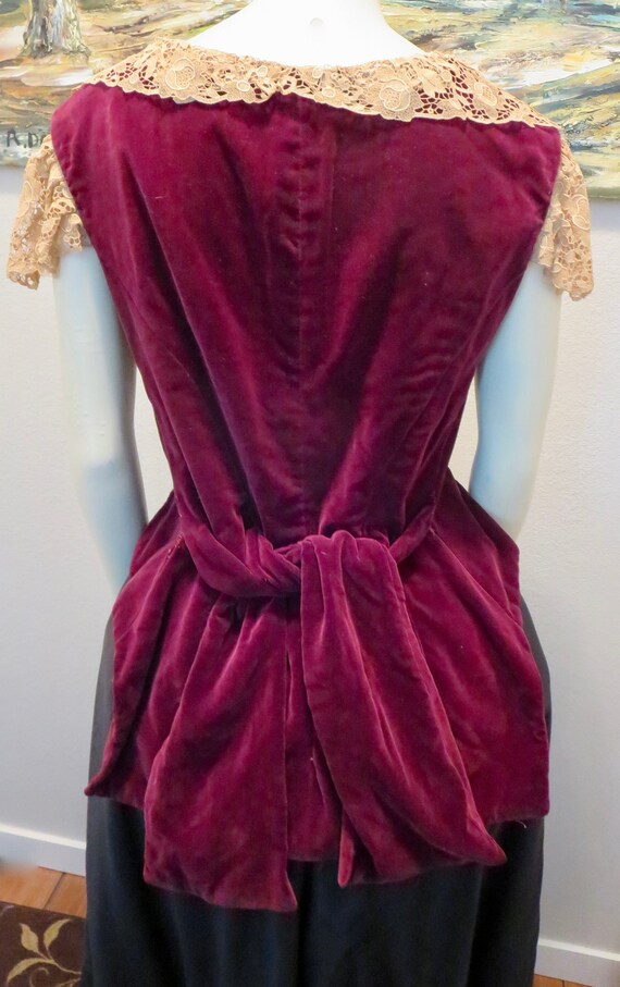 Antique 1880s Burgundy Velvet Vestover Bodice Fig… - image 3