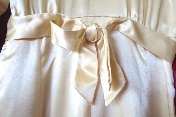 1930s Ivory Satin Wedding Dress Simple & Elegant … - image 2