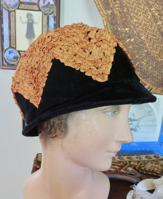 1920s French Art Deco Black Velvet 