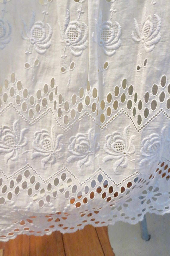 1900s Skirt Edwardian White Cotton Eyelet Lace 26 