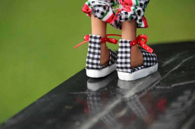 Ankle Strap Sandals No Sew Doll Shoes Pattern PDF Pictorial Tutorial image 4