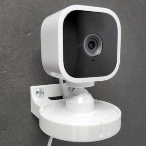 Blink Mini Wall Mount - Smart Home Security Accessory - Made in U.S.A