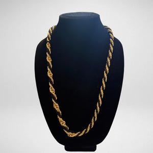Vintage Gold Rope Chain Necklace | Bold Twisted Statement Jewelry | 1980s Retro Unisex Chain | Chunky Gold-Tone Rope Necklace