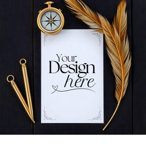 Mockup de cartão, mockup de convite preto, cartão em branco, penas planas, convite de casamento de luxo, foto de estoque estilizada, download digital