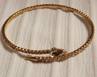 BRACELET - Adjustable - GOLD - NEW - Rhinestone