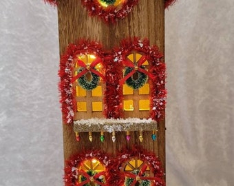 NEW - Christmas - Lighted House - BROWN/RED