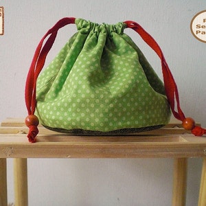 Easy Beginner Drawstring Pouch Bag Sewing Pattern And Tutorial Perfect Size Reversible Lunchtime Pouch image 2