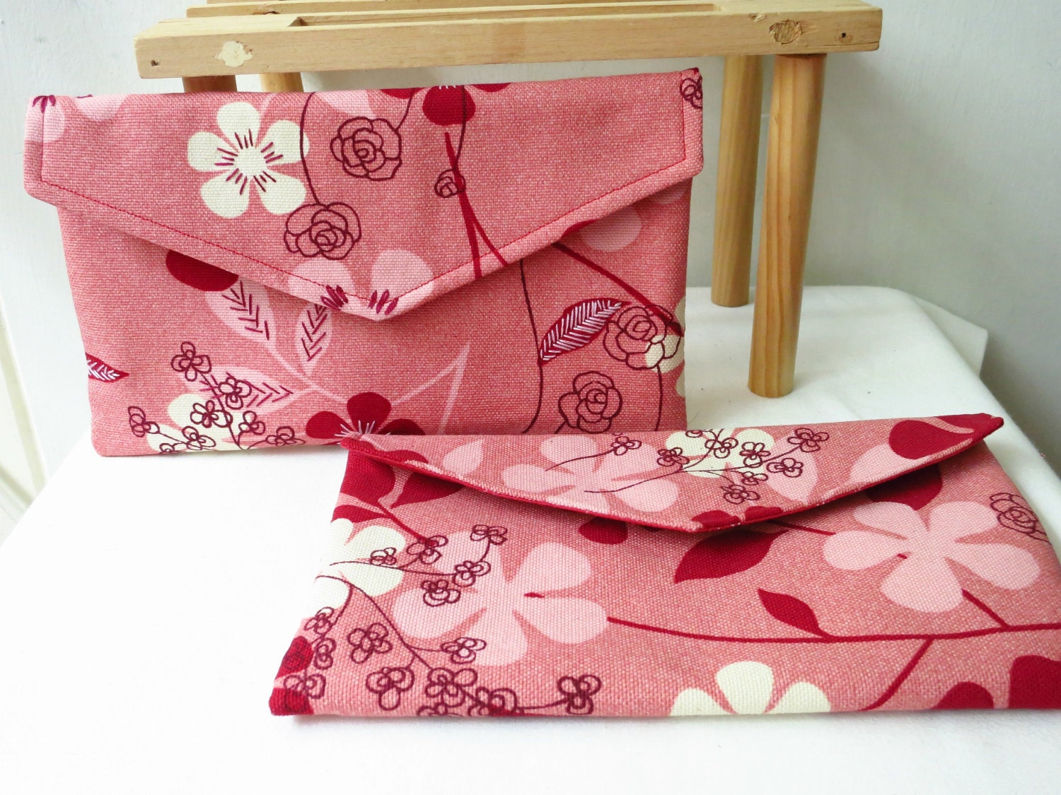 LINE FLOWER QUILTING PURSE バッグ