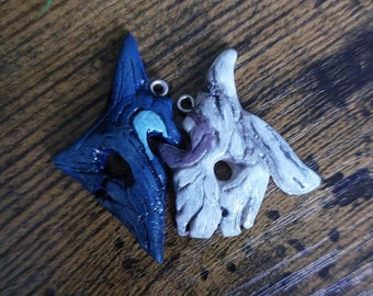 Wisiorek z wizerunkiem owcy i wilka