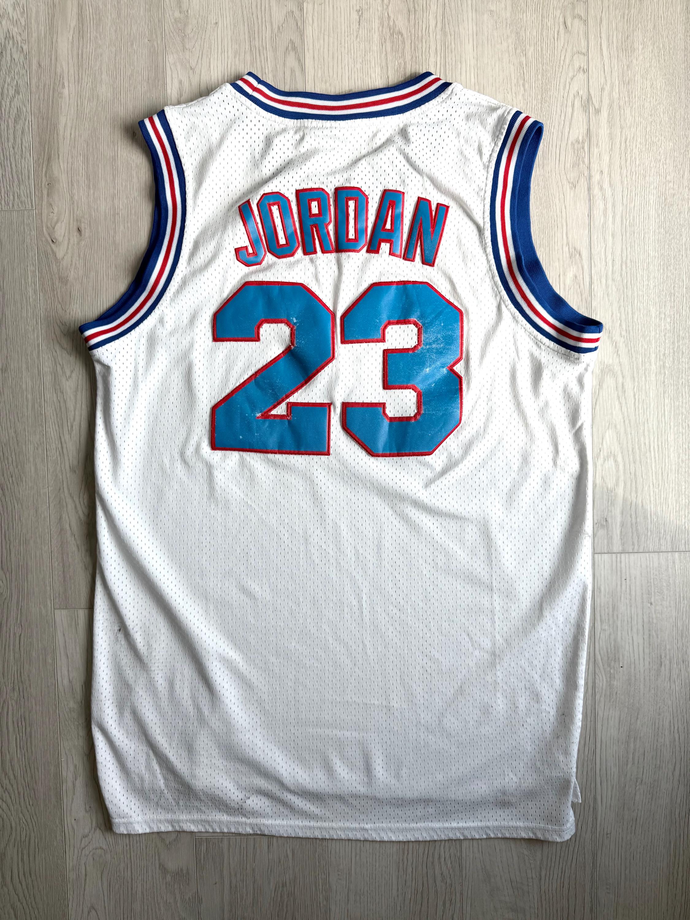 Champion Tune Squad Bugs 1 Lサイズタンクトップ Champion Tune Squad Space Jam Bugs Bunny #1 Basketball
