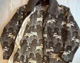 Vintage Moose Print Sherpa Jacket / Cute vintage plush jacket / Made in Canada / Detachable Collar / Warm & Cozy for Spring