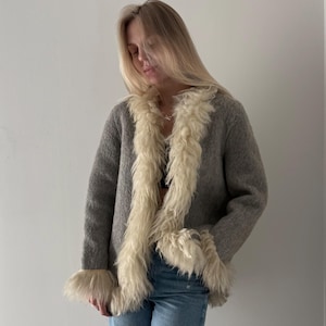 Vintage jas van alpacawol gemaakt in Peru / grijze jas met schapenvacht / bohobont jas / gezellig wollen vest / geweldig stuk