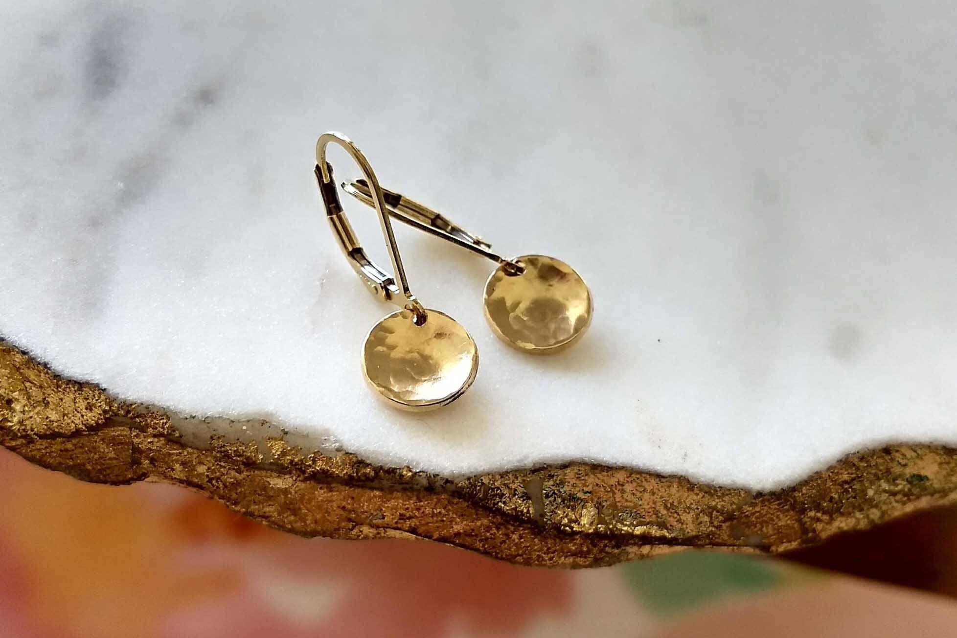 Gold Disc Earrings Gold Filled Earrings Dangle Gold - Etsy | Gold filled  earrings, Dainty gold earrings, Hammered earrings