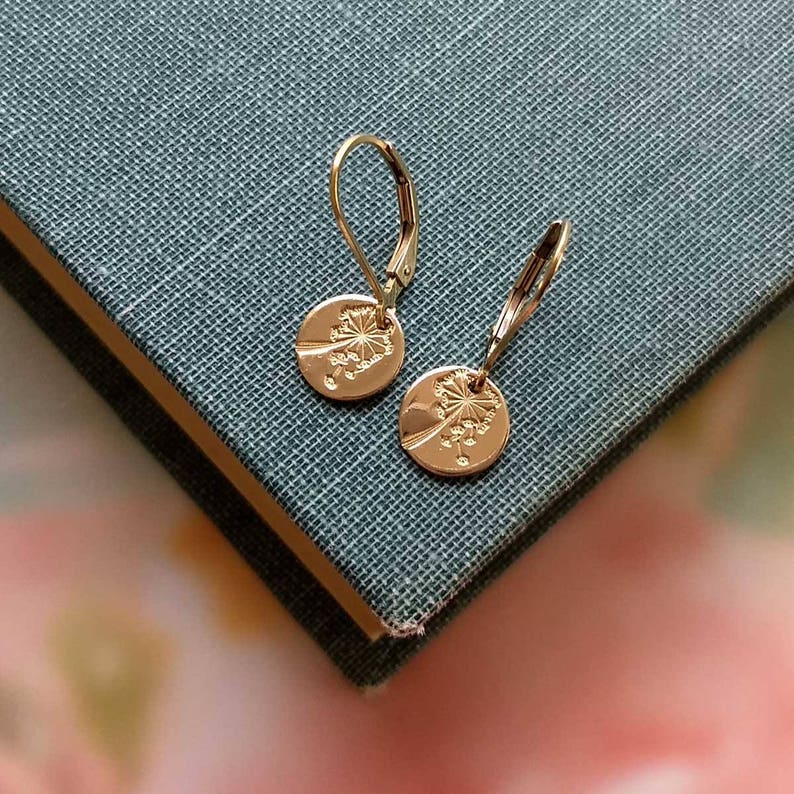 Small Dandelion Earrings, Gold Dandelion Wish Jewelry, Dangle Earrings, Gift for Mom, Unique Handmade Gift for Her, Gift Under 35 imagen 4