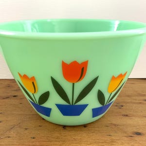 Jadeite Tulip Bowl | Jadeite Fire King Style Mixing Bowl With