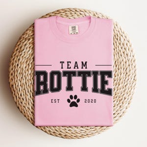 Personalized Dog Breed T-Shirt, Comfort Colors Shirt Gift for Dog Lovers, Custom Rottweiler Gift T Shirt, Rottie Mom and Dad Present