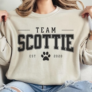 Custom Gildan Dog Sweatshirt Gift for Dog Lovers, Dog Breed Scottish Terrier Dog Gift Shirt, Scottie Mom and Dad Present