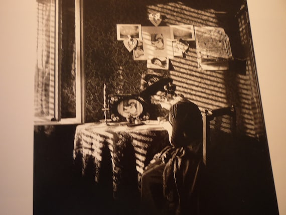 Stieglitz Berlin - Sunlight and Shadows Paula at Work