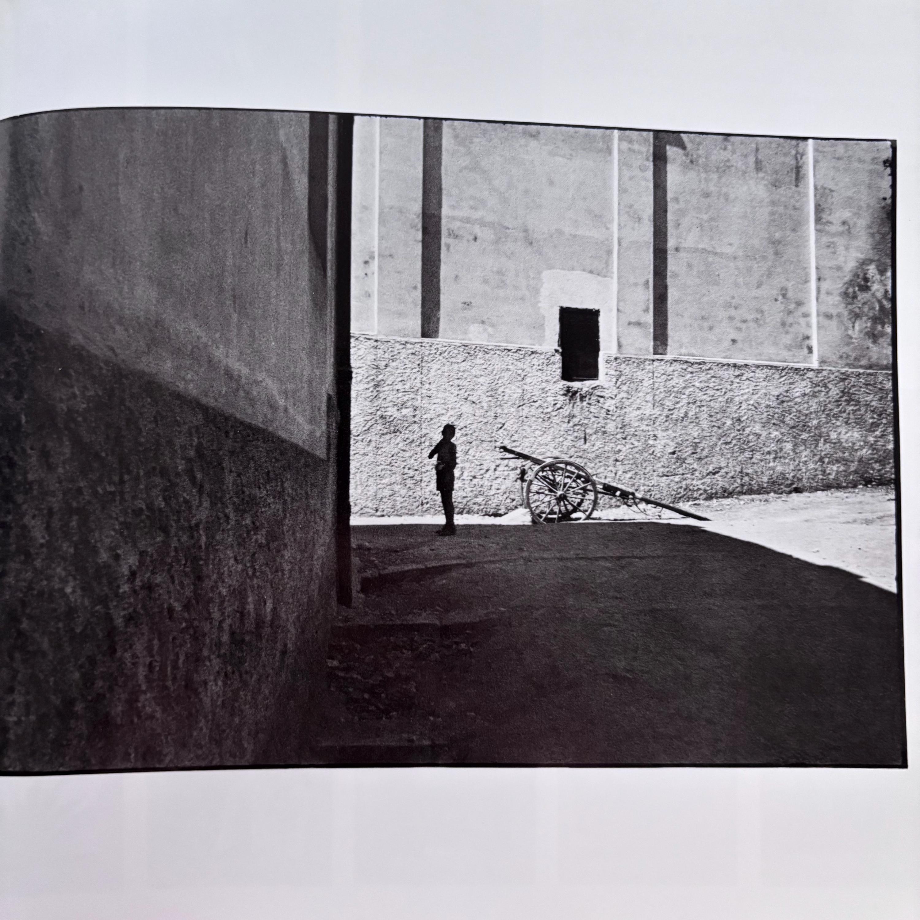 Henri Cartier-bresson | Salerno Italy 1933 | Black and White
