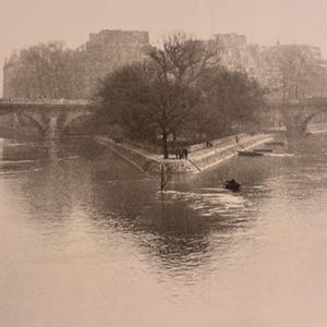 Henri Cartier-Bresson | Ile de la Cite Paris 1951 | Black and White | Vintage Published Lithograph | Ready to Frame | Wall Art