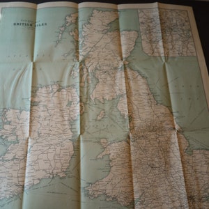 Mapa ferroviario de las Islas Británicas 1912 original Litografía antigua Guía ilustración para amantes de los mapas 16.5 por 16 pulgadas Mapa grande detallado