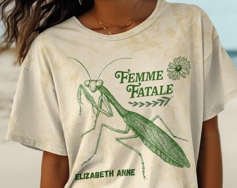 Camiseta de mantis religiosa, camiseta con nombre personalizado, regalo para amantes de los insectos, camiseta gráfica única, camiseta de mantis religiosa, camiseta de insectos de jardín, regalo fatal para ella