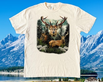 Regalo para cazadores de ciervos, Camiseta gráfica de los 90 Comfort Colors®, Camiseta retro grunge con ciervo desteñido, Ropa urbana de naturaleza Y2K, Regalo de ciervo de los 2000