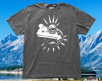 Punk Frog Comfort Colors Tshirt - Weird Brainrot Shirt - Vintage Toad Graphic Tee Goblincore