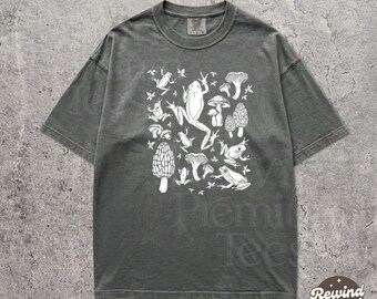 Mushrooms and Toads Comfort Colors Shirt - Cottagecore Vintage Style Shirt - Goblincore Nature Tee
