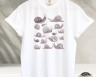 Snails Animal Tshirt, Retro Comfort Colors TShirt, Snail Fairycore Shirt, Cottagecore Snail Graphic Tee, Tattoo Style Shirt