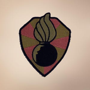 Parche de velcro bordado con forma de olla de orina de AMMO