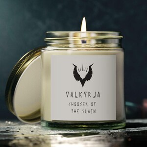 Velas aromáticas nórdicas con temática de valquiria, valquiria y Valhalla, ideales como regalo para ella. Aromas a coco, albaricoque, lavanda y canela.