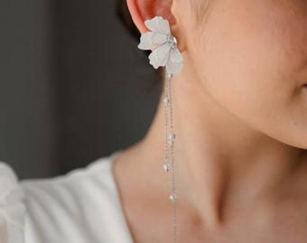 Handmade  Bridal Earrings,  flower earrings, dainty wedding earrings for brides, exclusive wedding earrings, Crystal wedding jewelry