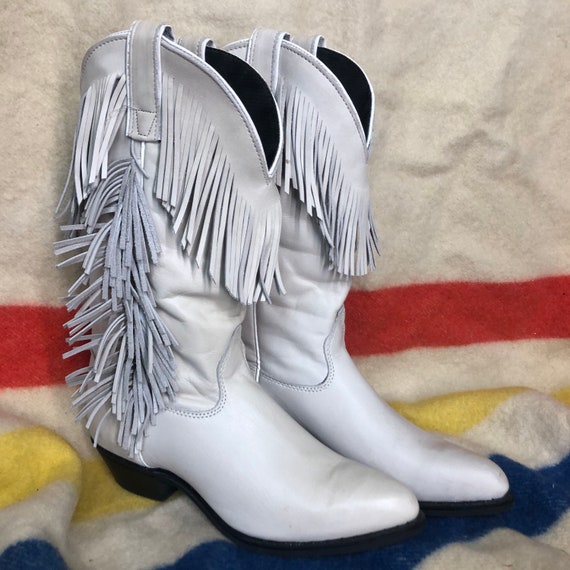 6.5 womens light gray fringed Capezio Cowboy boots