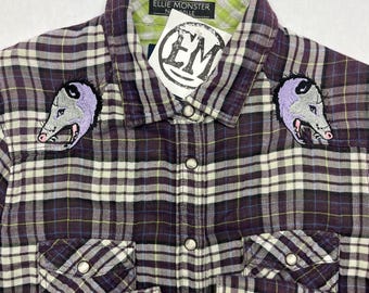 Womens Medium Long Sleeve Possum Embroidered Western Shirt